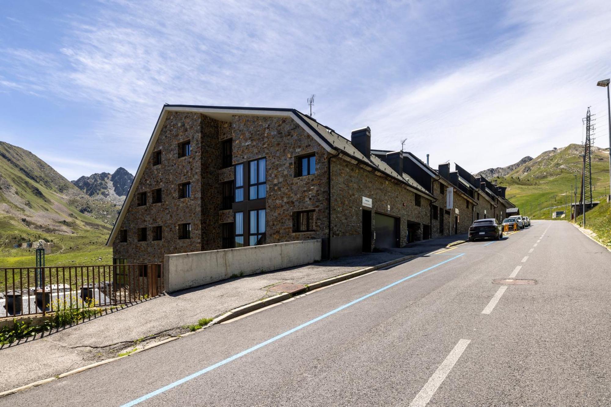 Increibles Vistas A Las Montanas En El Pas De La Casa - Parking - Wifi - Ski In Ski Out L By Bonesvacances Exterior foto